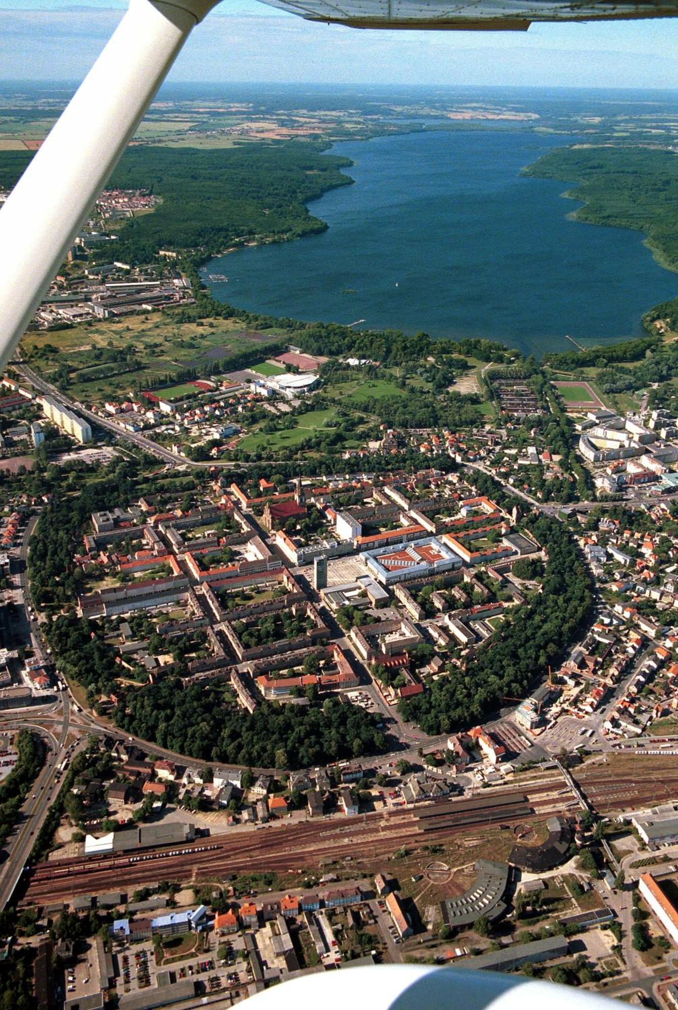 Parkhotel Neubrandenburg Exteriér fotografie